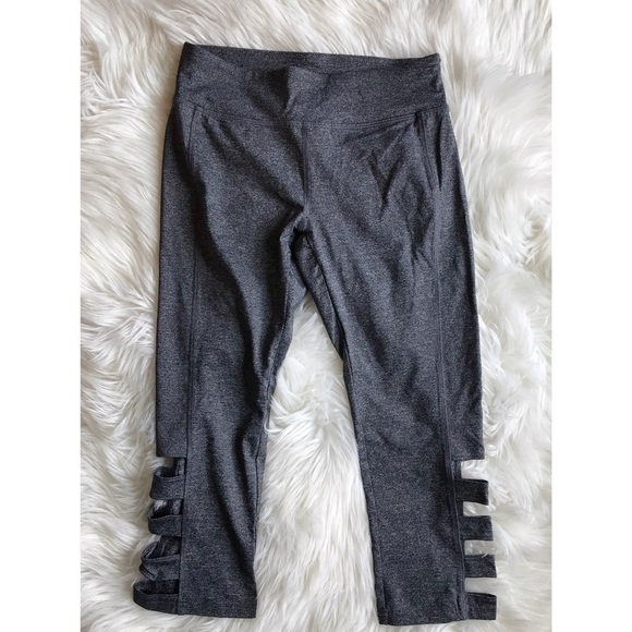 Forever 21 | Cutout Workout Capris - Picture 1 of 7